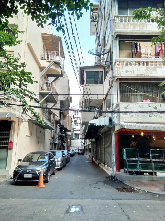 더 챗박스 씰롬 호스텔 방콕 외부 사진